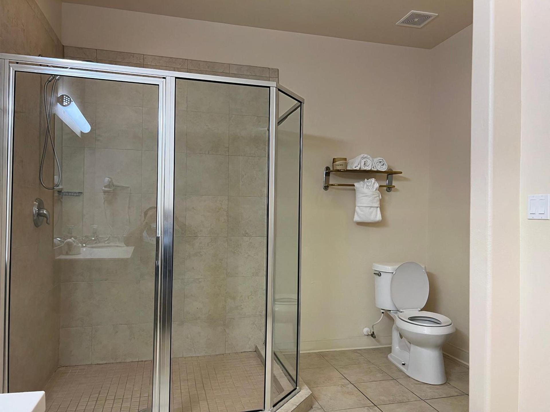 Sunchase Inn & Suites photo 96