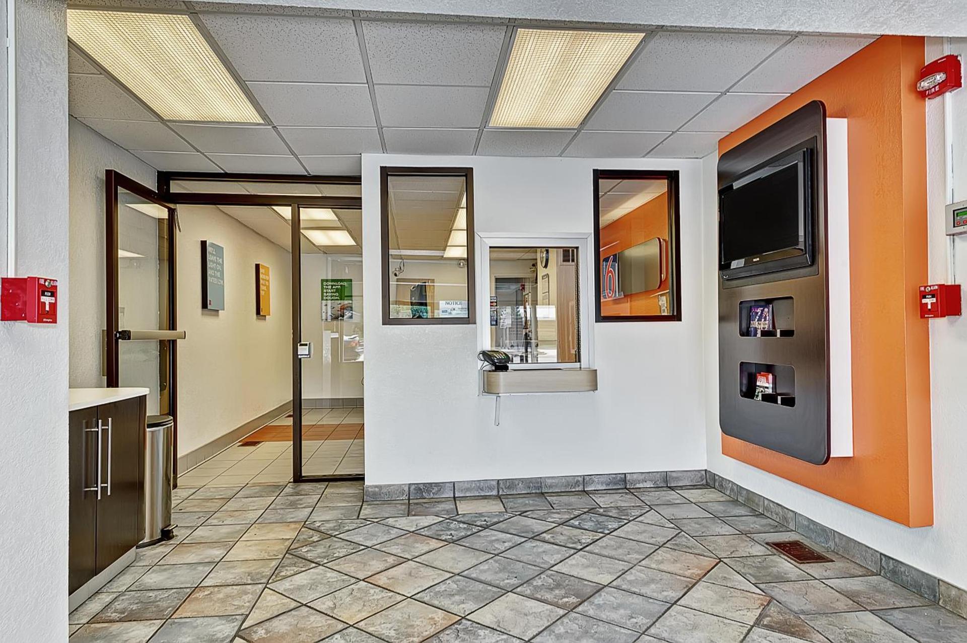 Motel 6-Villa Park, IL - Chicago West photo 53