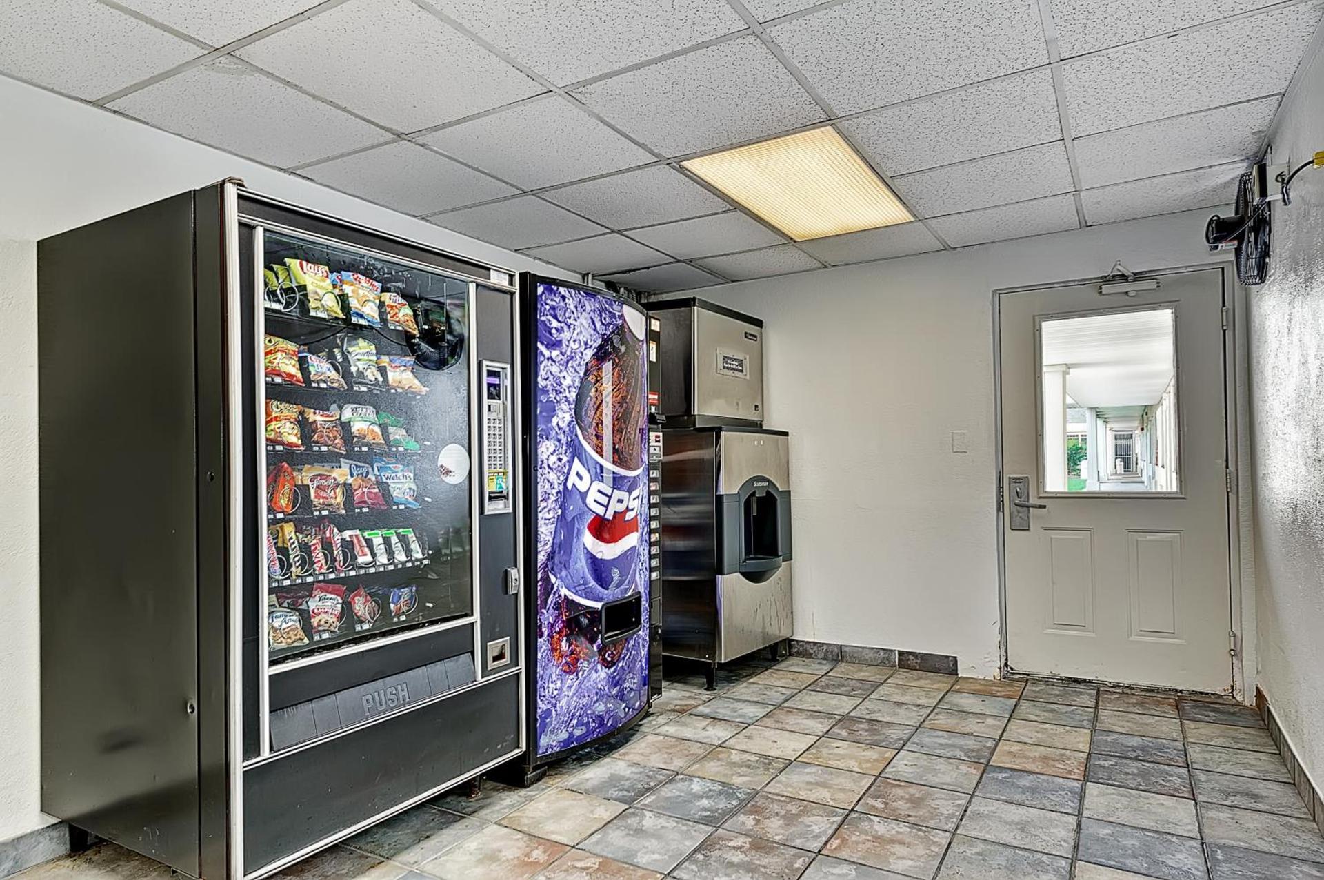 Motel 6-Villa Park, IL - Chicago West photo 57