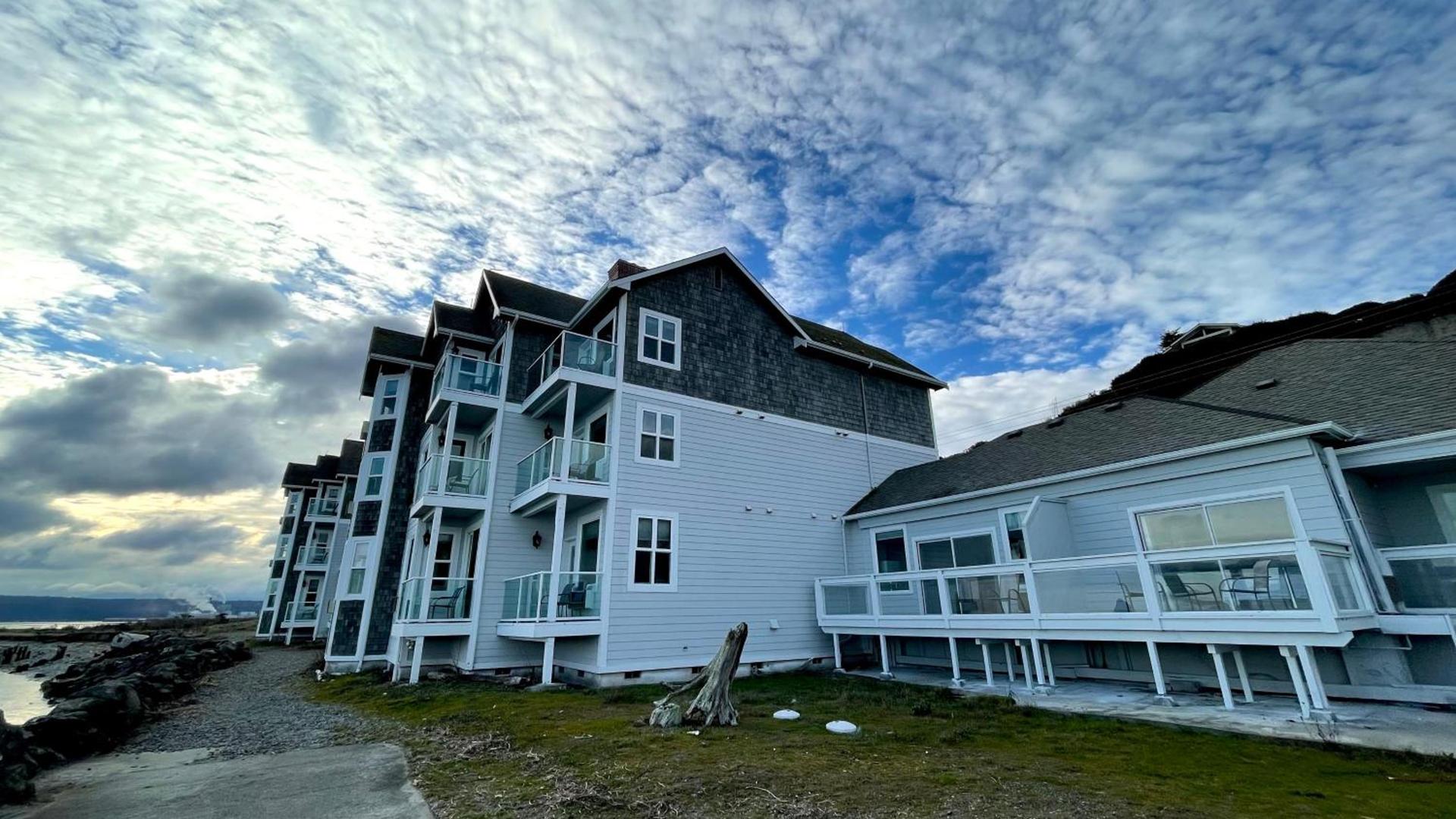 Tides Inn & Suites photo 14