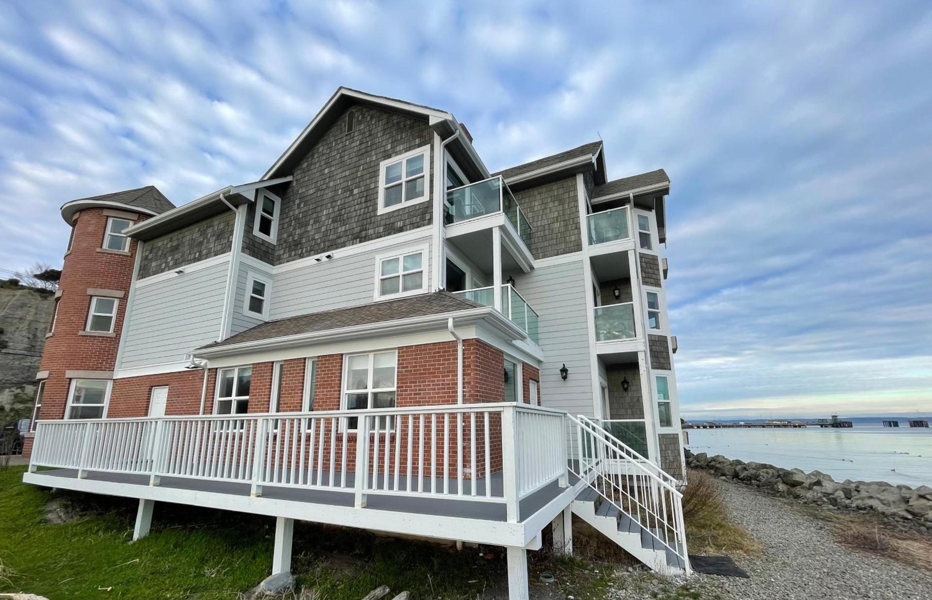 Tides Inn & Suites photo 5