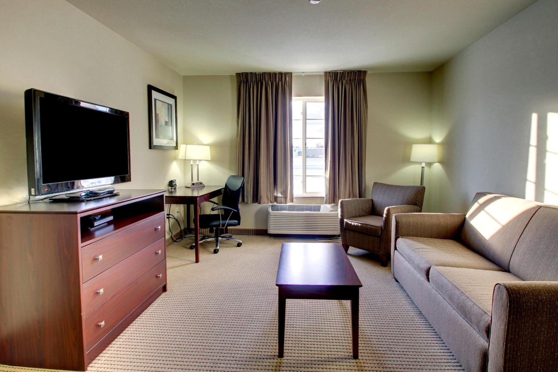 Cobblestone Inn & Suites Steele photo 25
