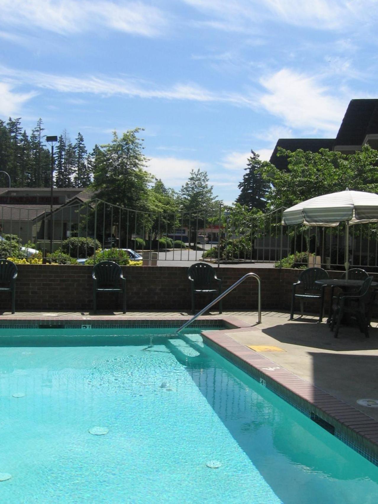 Redmond Inn photo 19