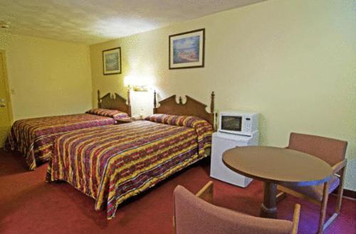 Rumford Motor Inn photo 5