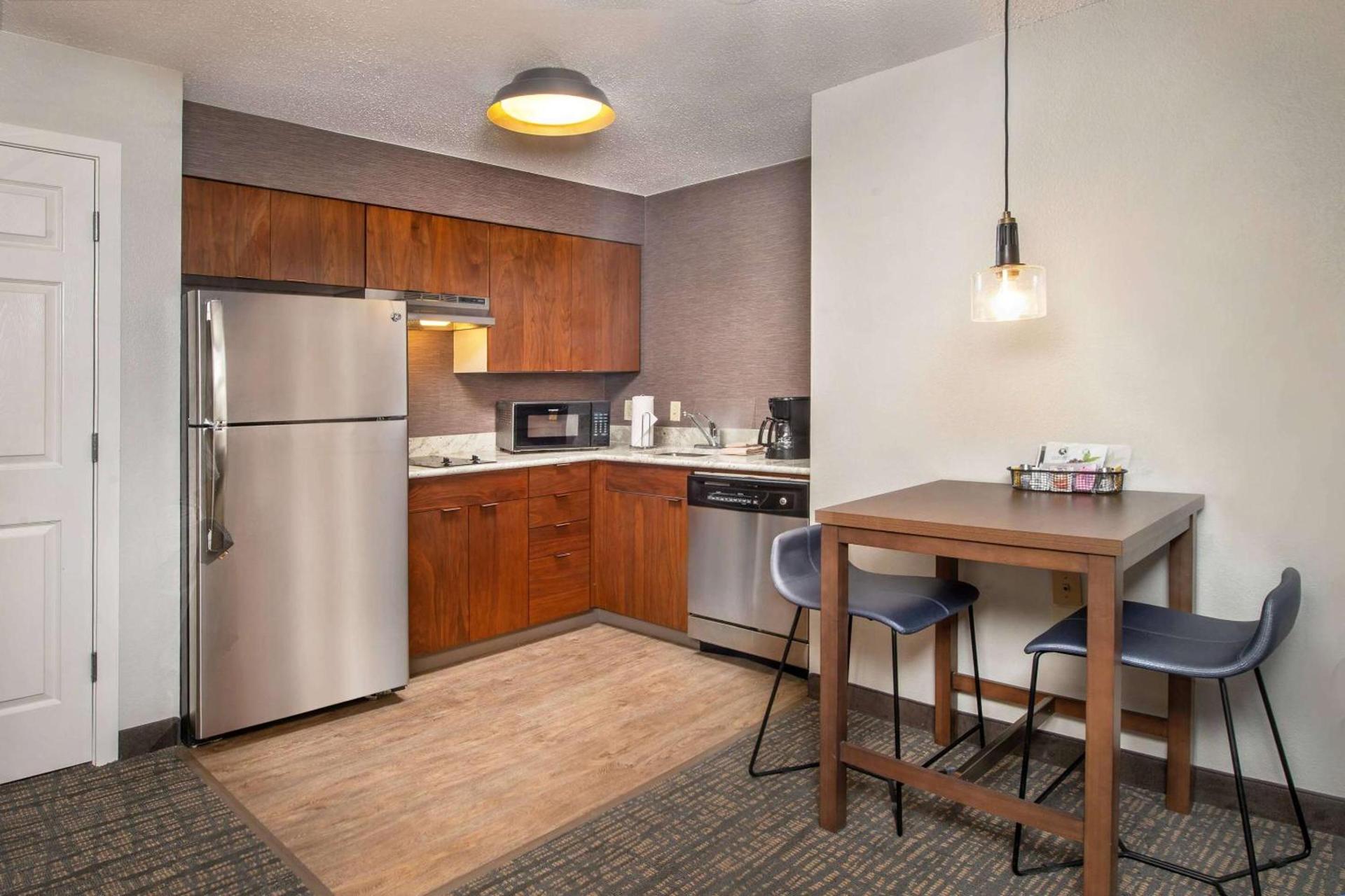 Sonesta ES Suites Baltimore BWI Airport photo 9