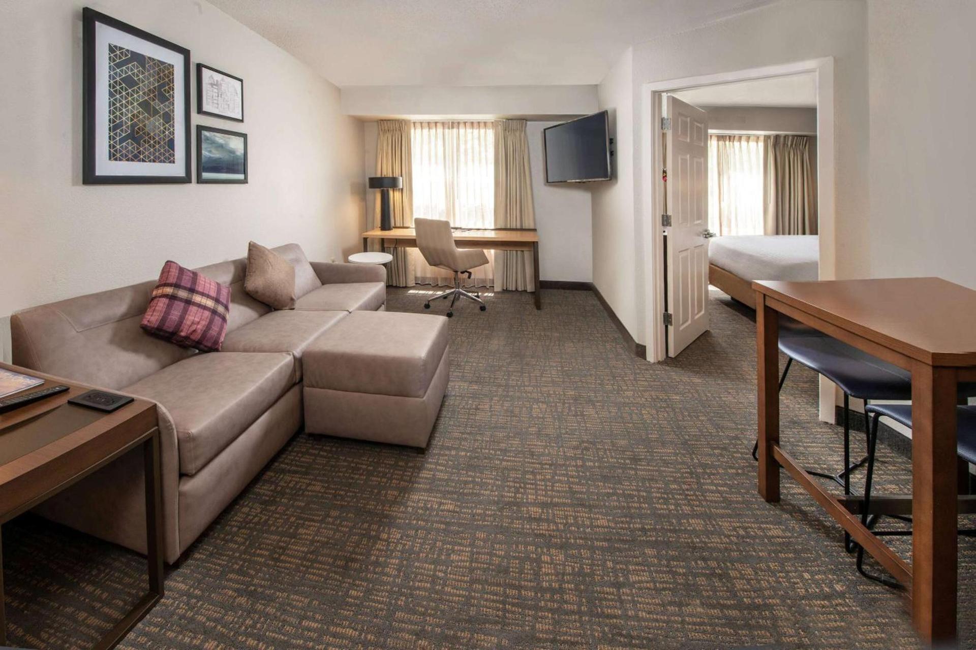Sonesta ES Suites Baltimore BWI Airport photo 13