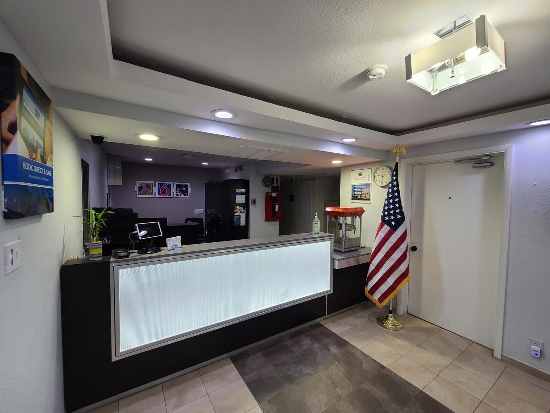 Motel 6-Dayton, OH photo 2
