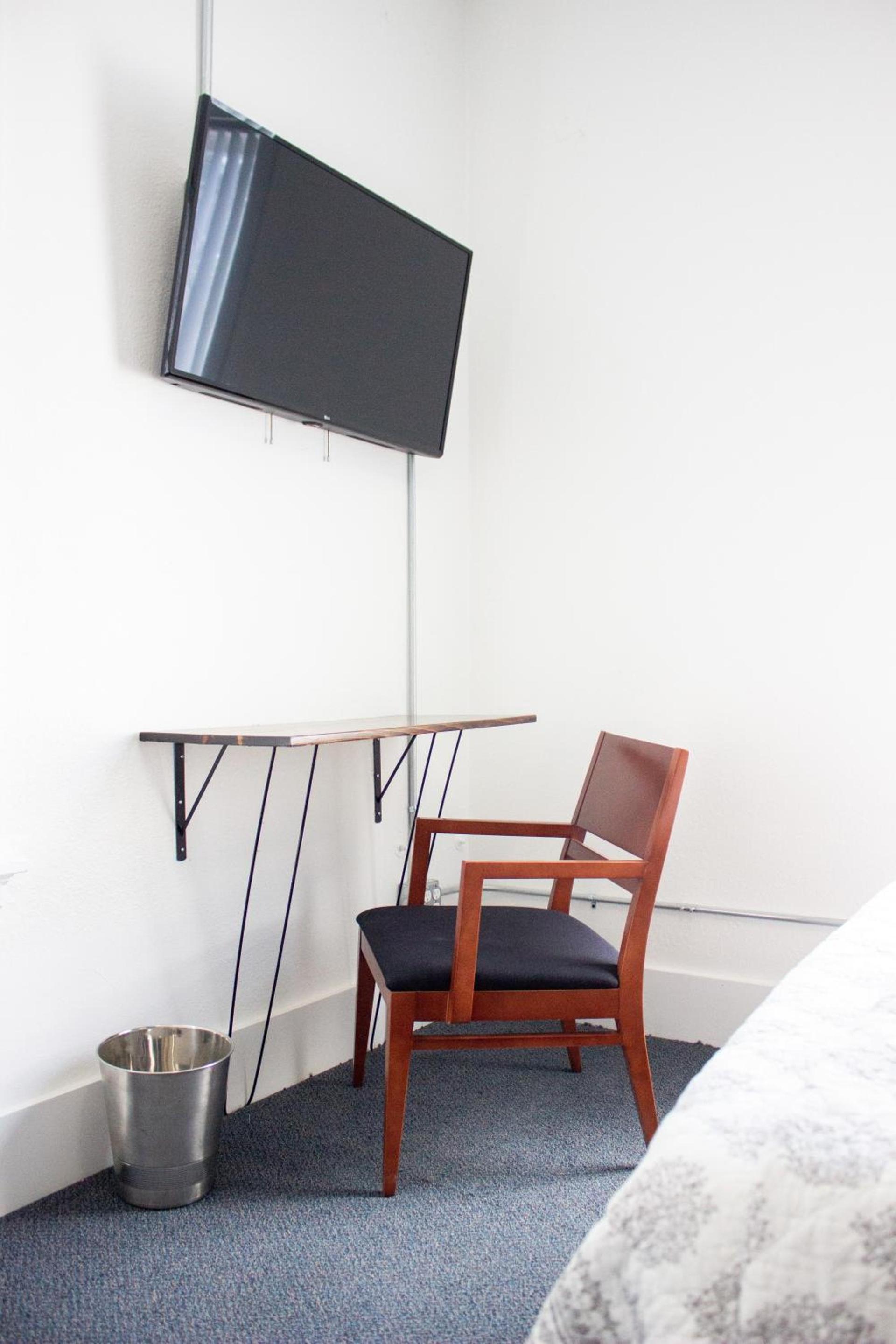 11th Avenue Hostel photo 25