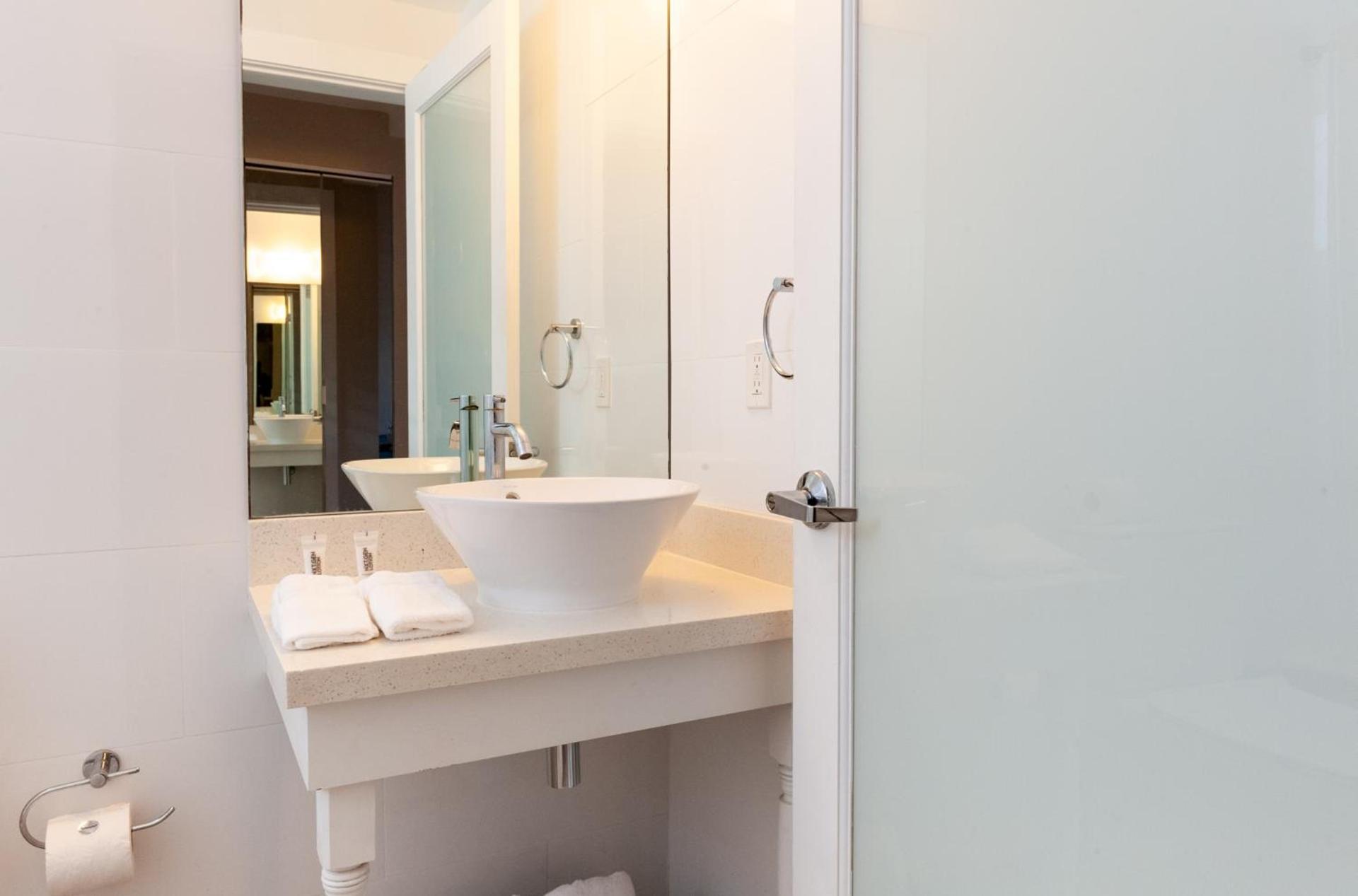 Waterside Hotel and Suites photo 26