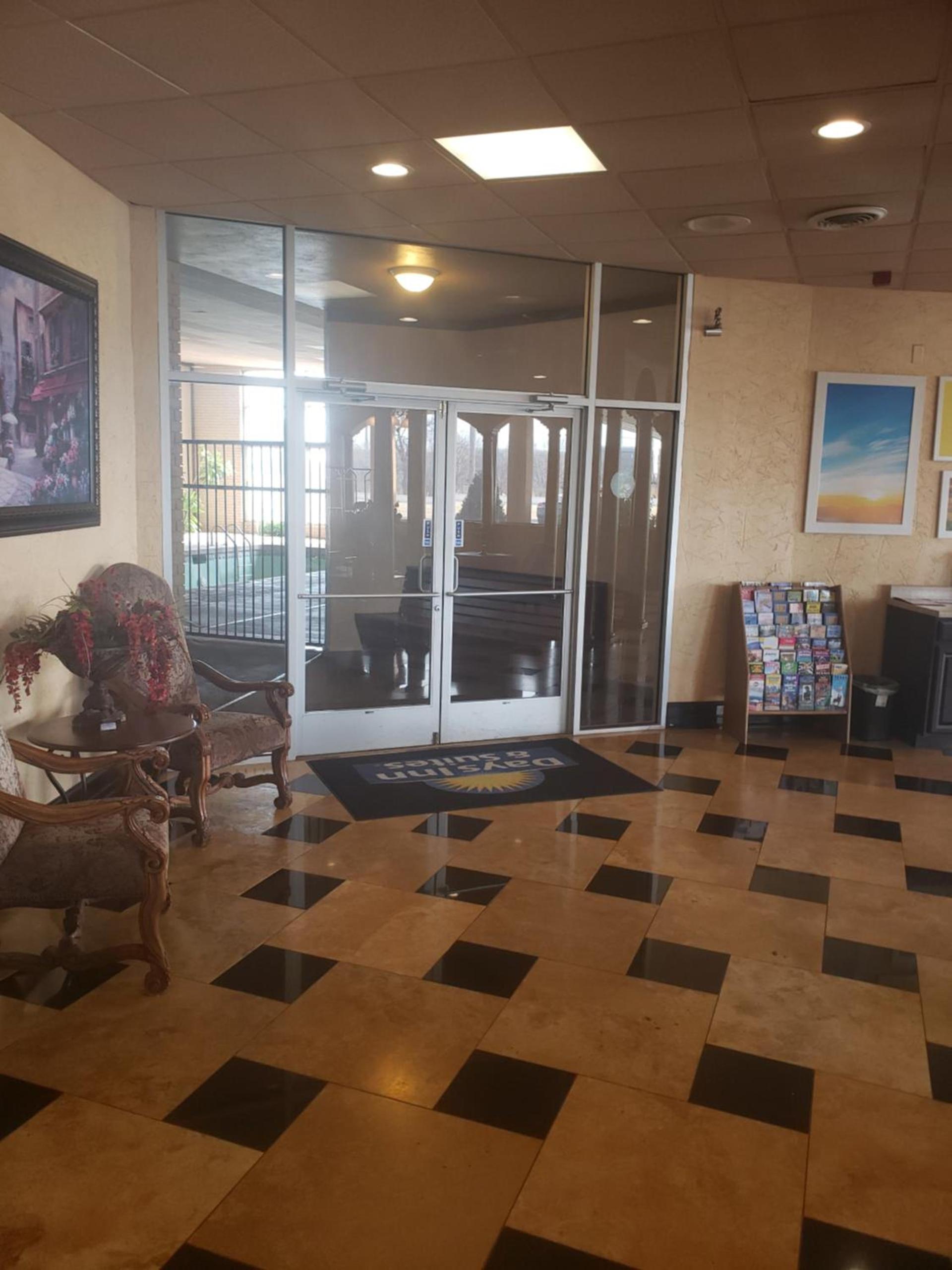 Days Inn & Suites by Wyndham Clovis photo 44