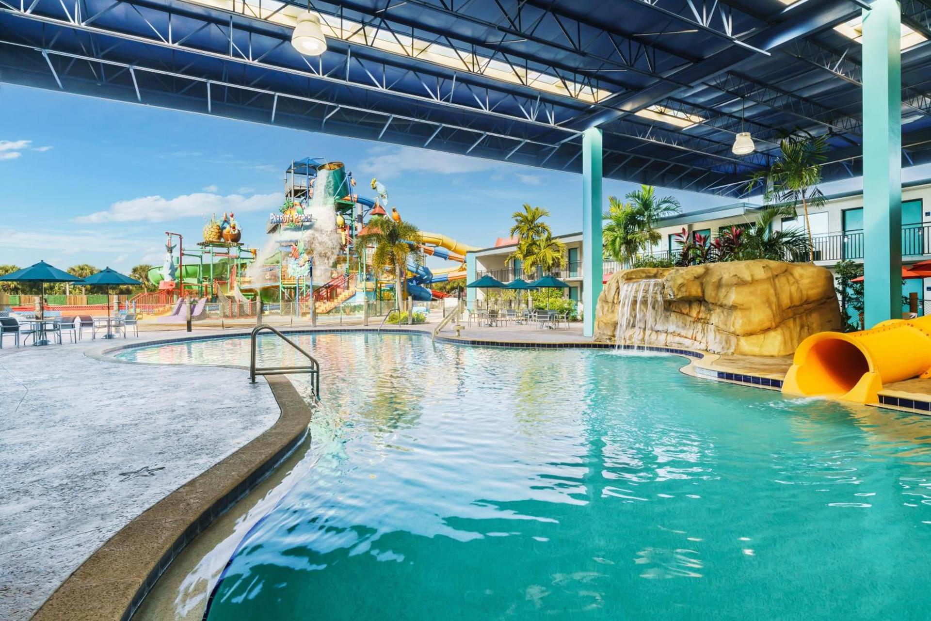 Coco Key Hotel & Water Park Resort photo 2