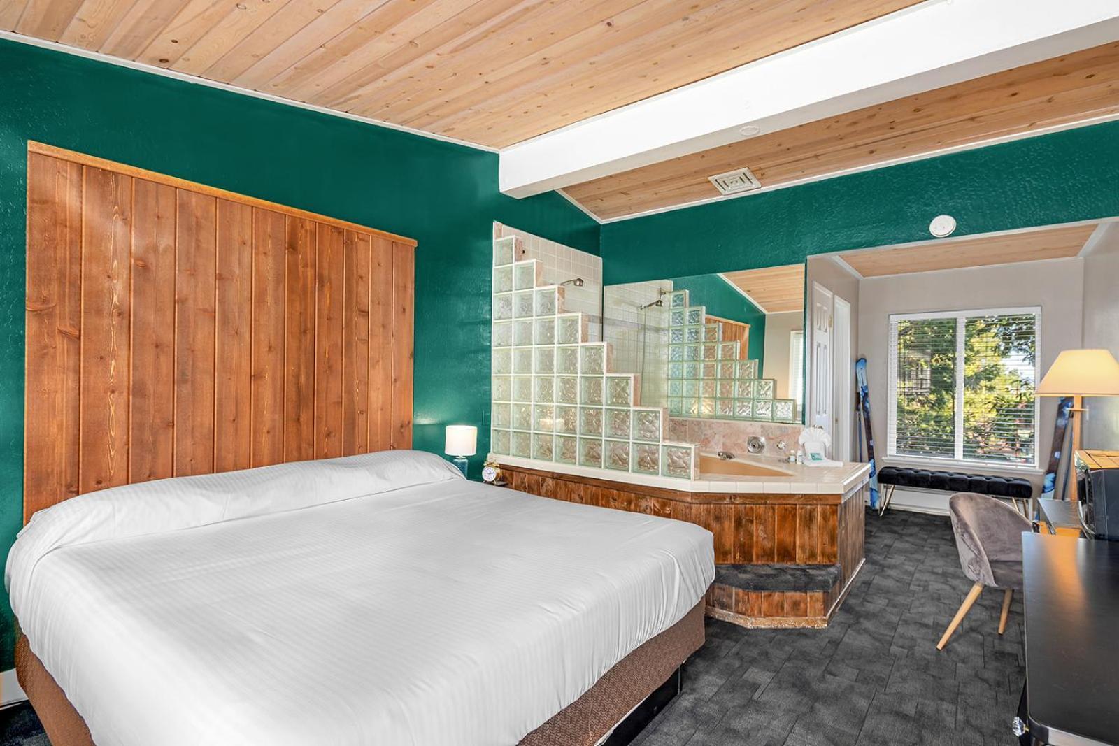The Inn at Boatworks, Lake Tahoe photo 3