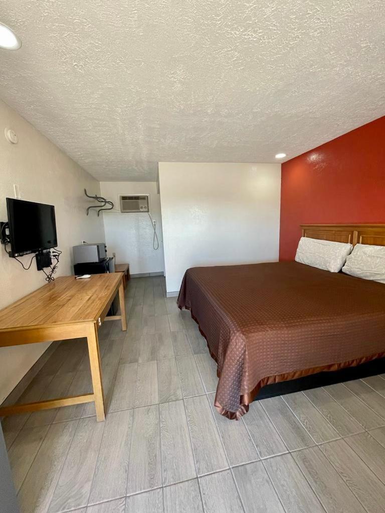 Red River Inn photo 11
