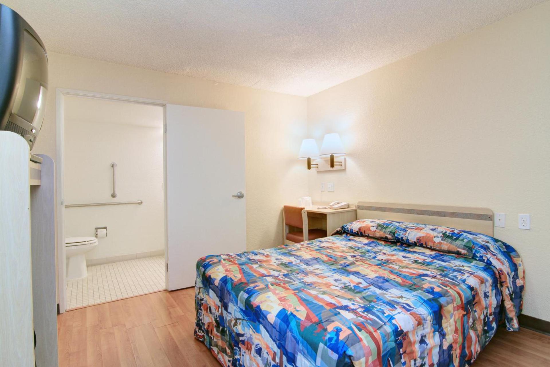 Motel 6-Tempe, AZ - Broadway - ASU photo 38