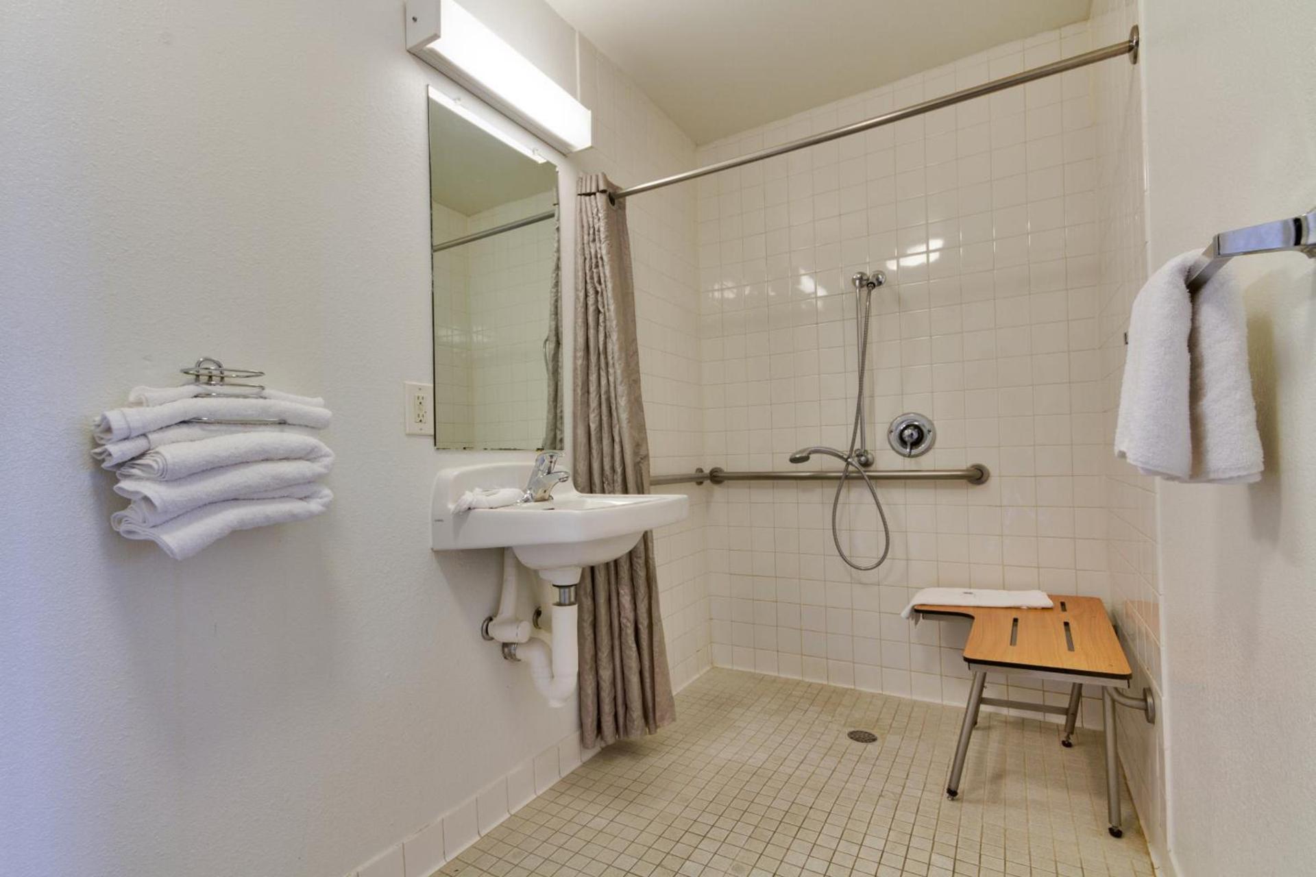 Motel 6-Irving, TX - Dallas photo 41