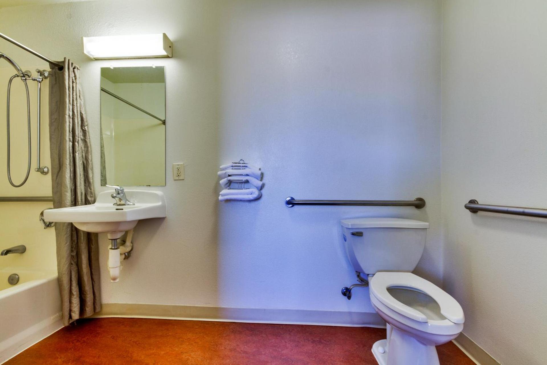 Motel 6-Irving, TX - Dallas photo 36