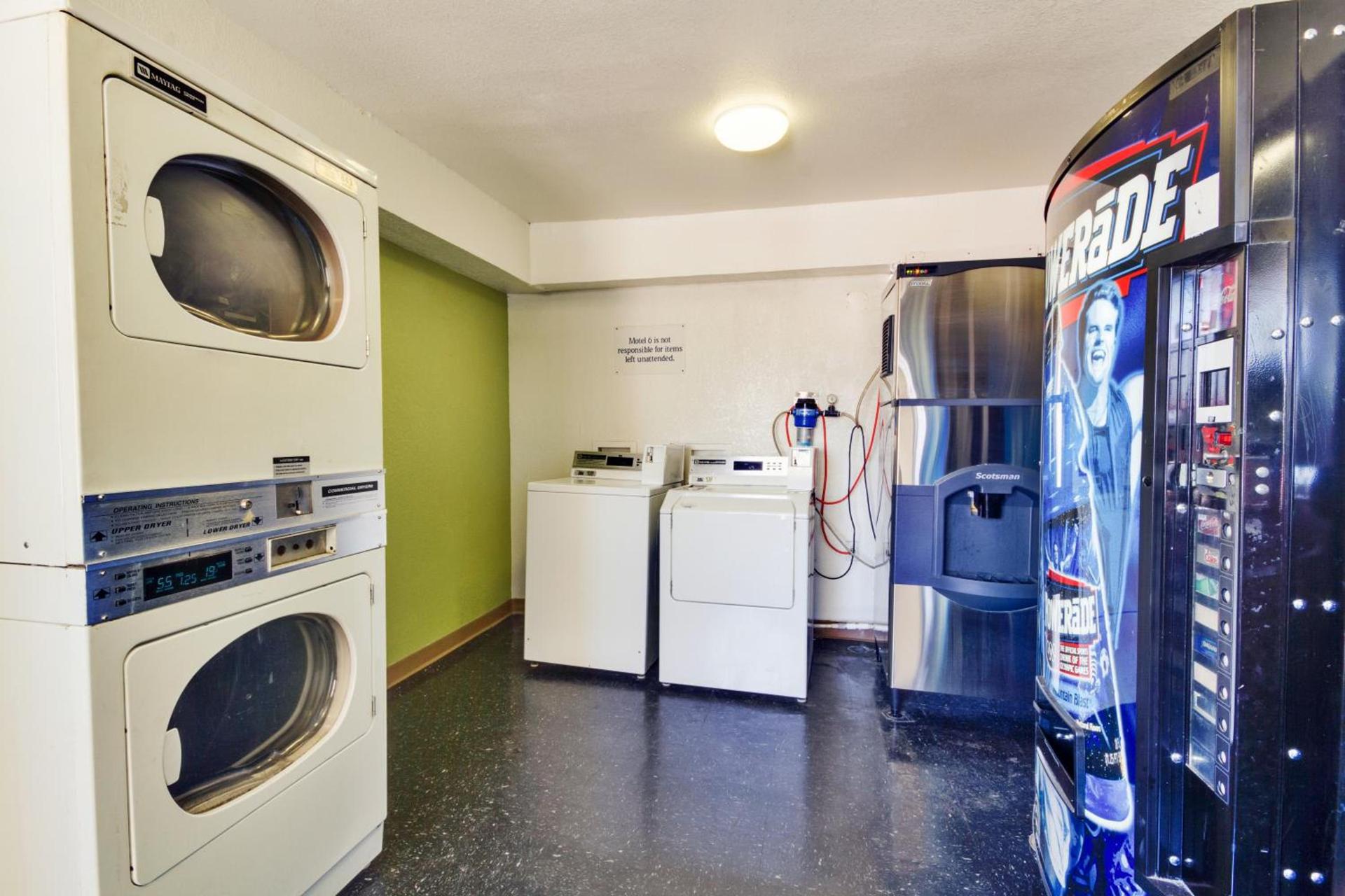 Motel 6-Irving, TX - Dallas photo 40