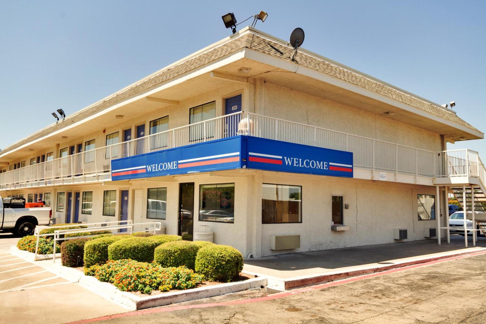 Motel 6-Irving, TX - Dallas photo 33