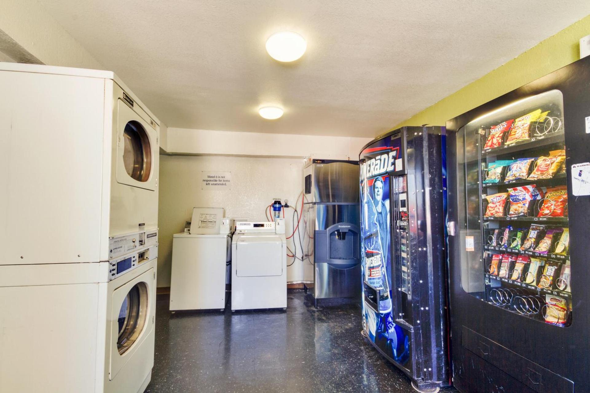Motel 6-Irving, TX - Dallas photo 38