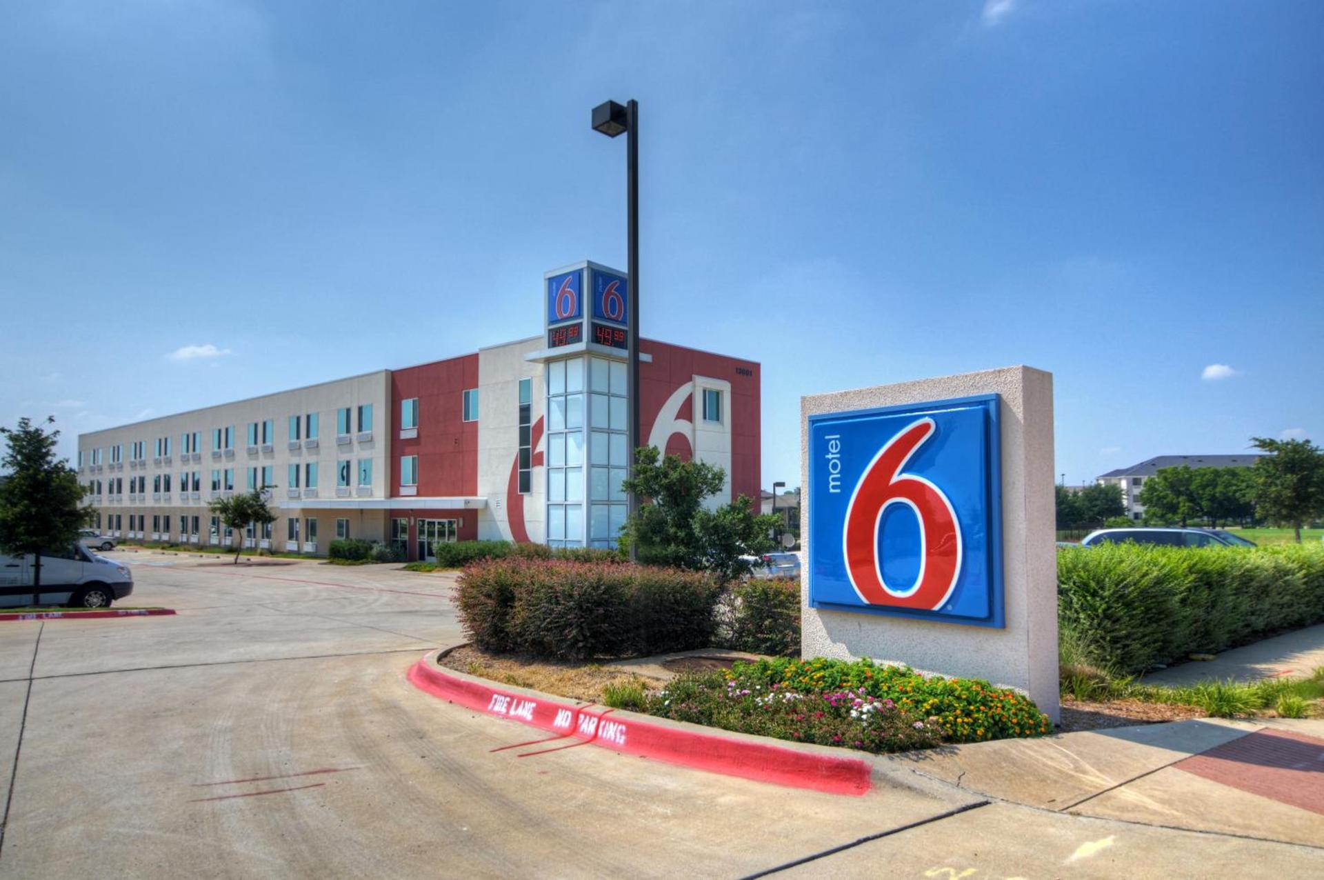 Motel 6-Roanoke, TX - Northlake - Speedway photo 56
