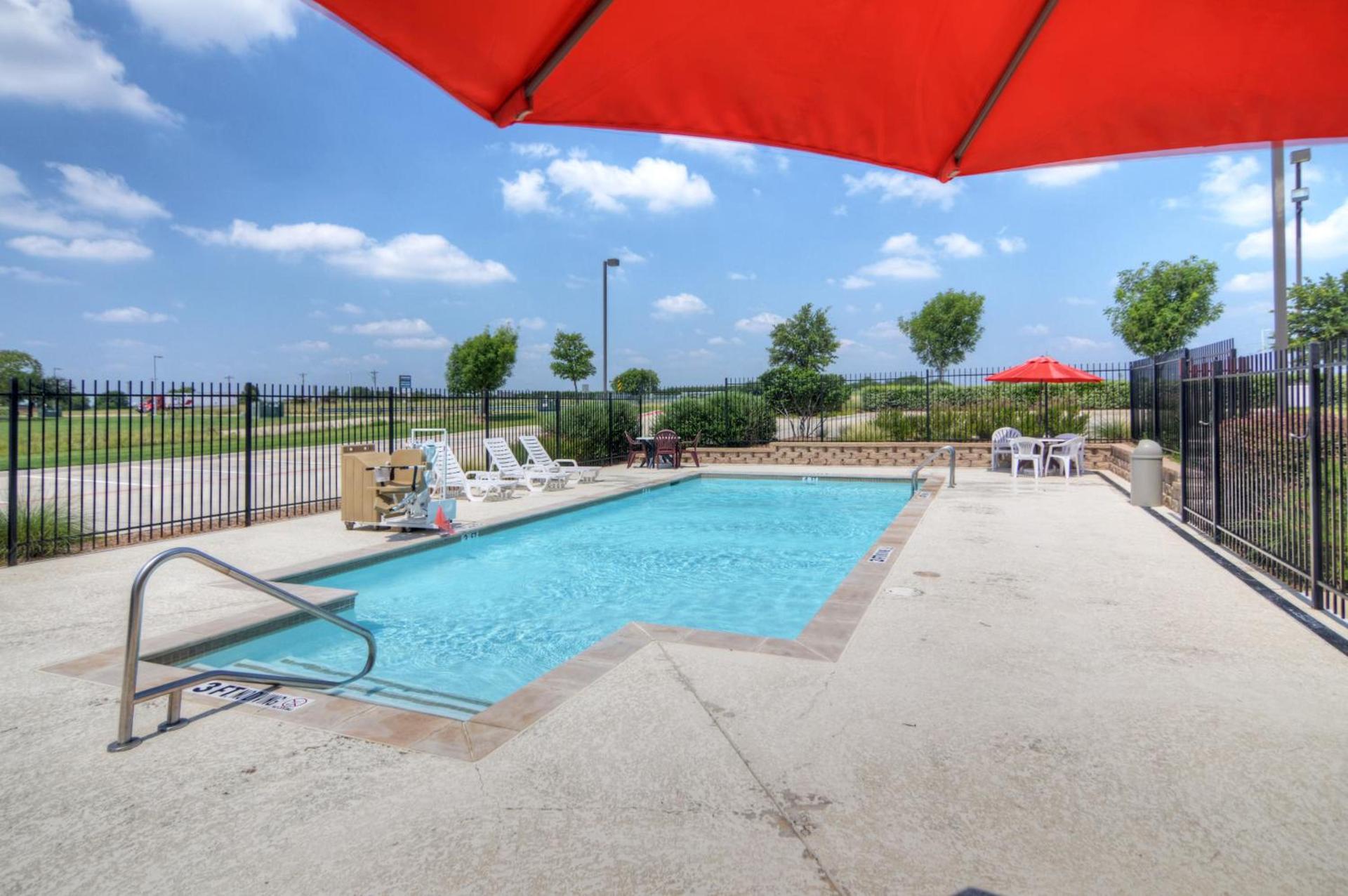 Motel 6-Roanoke, TX - Northlake - Speedway photo 40