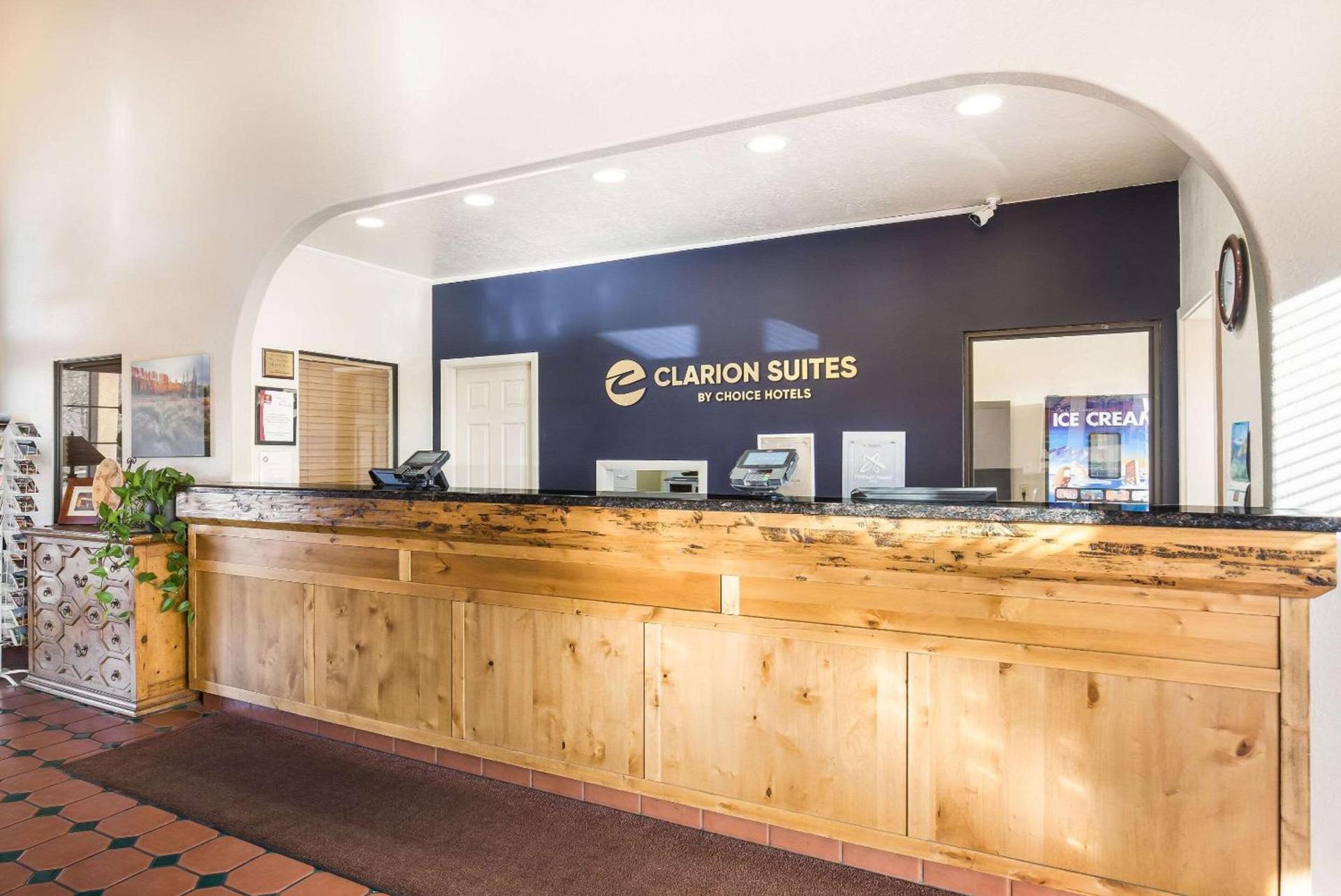 Clarion Suites St George - Convention Center Area photo 5