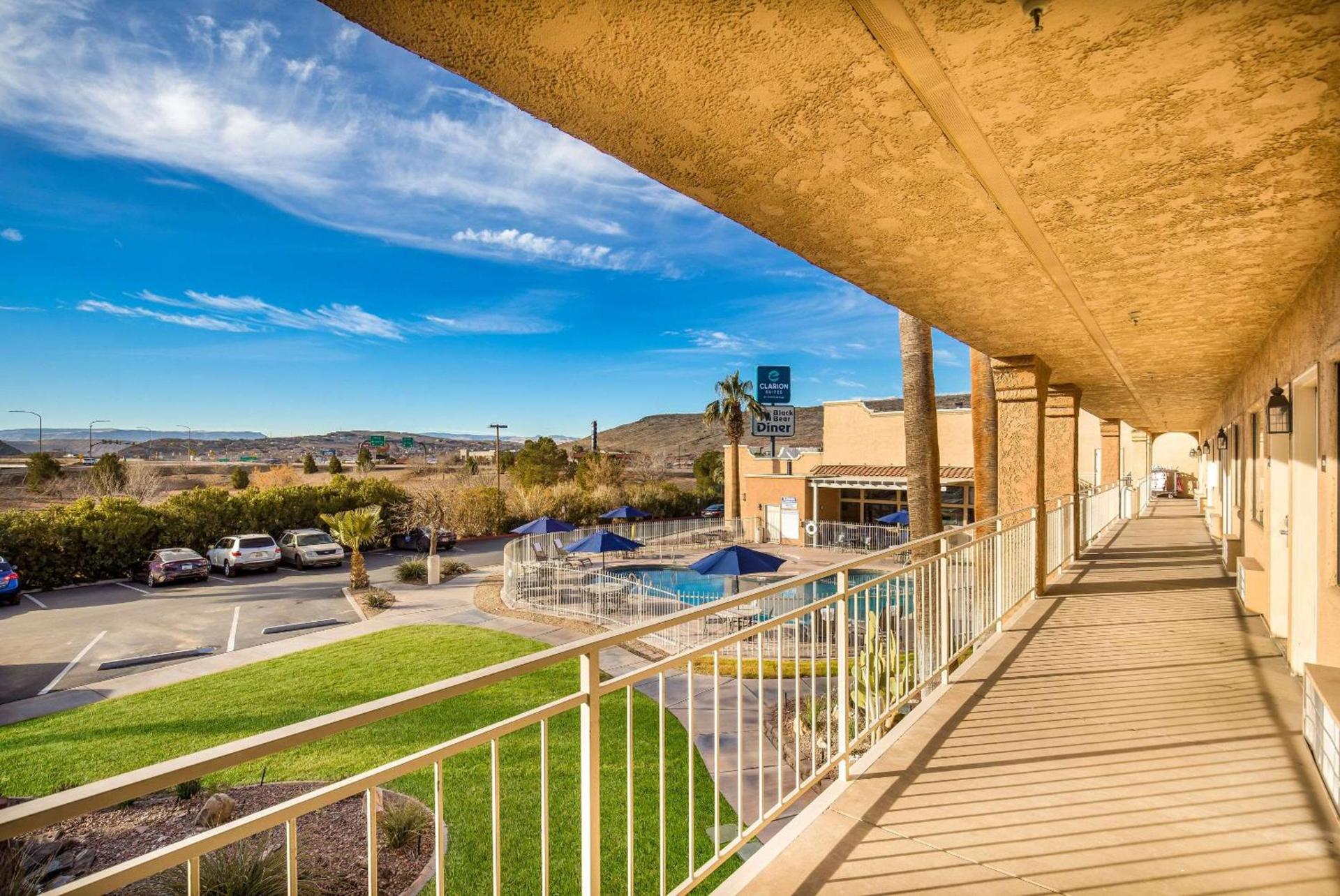 Clarion Suites St George - Convention Center Area photo 33