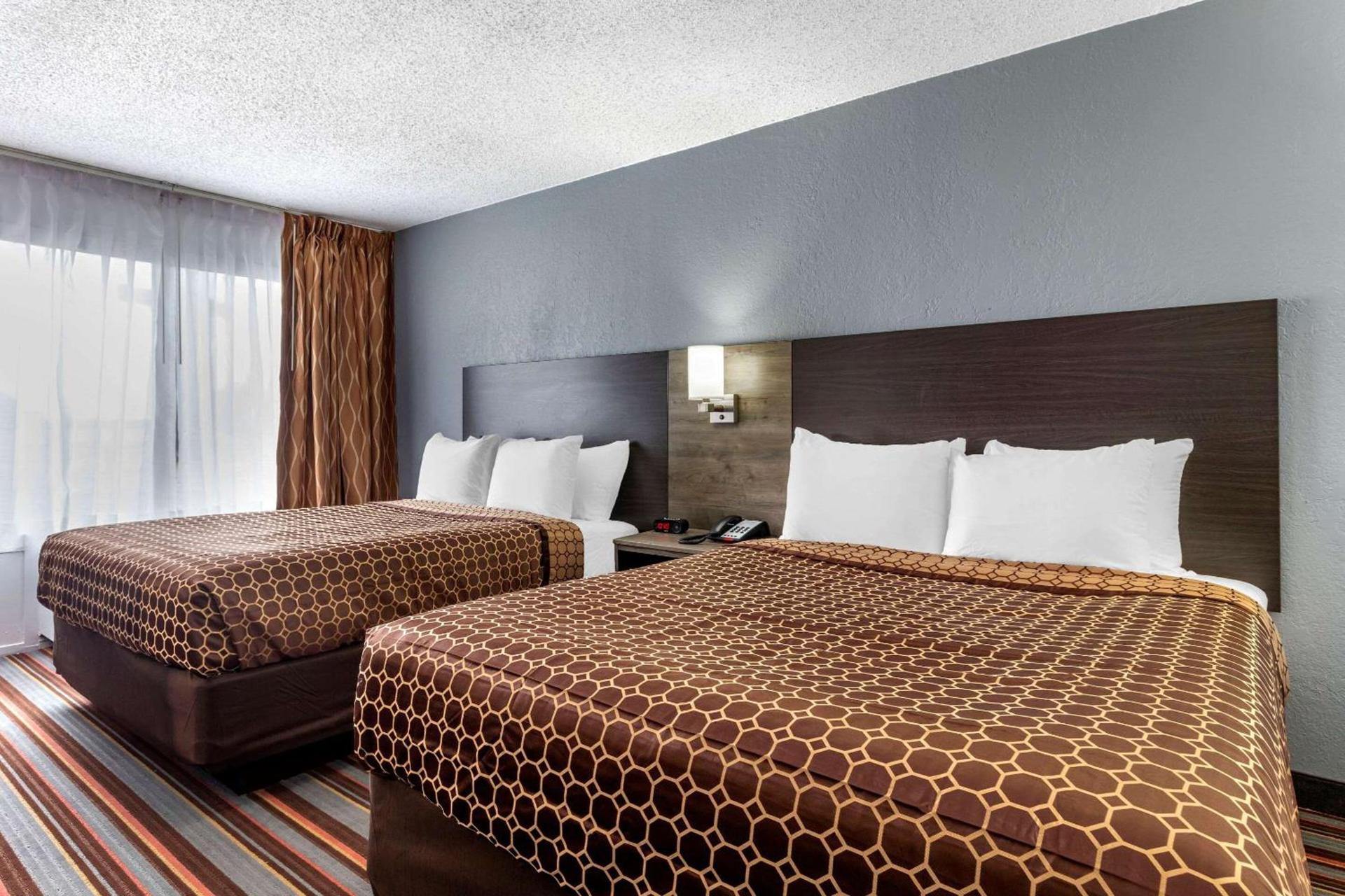 Quality Inn & Suites Sulphur Springs photo 20