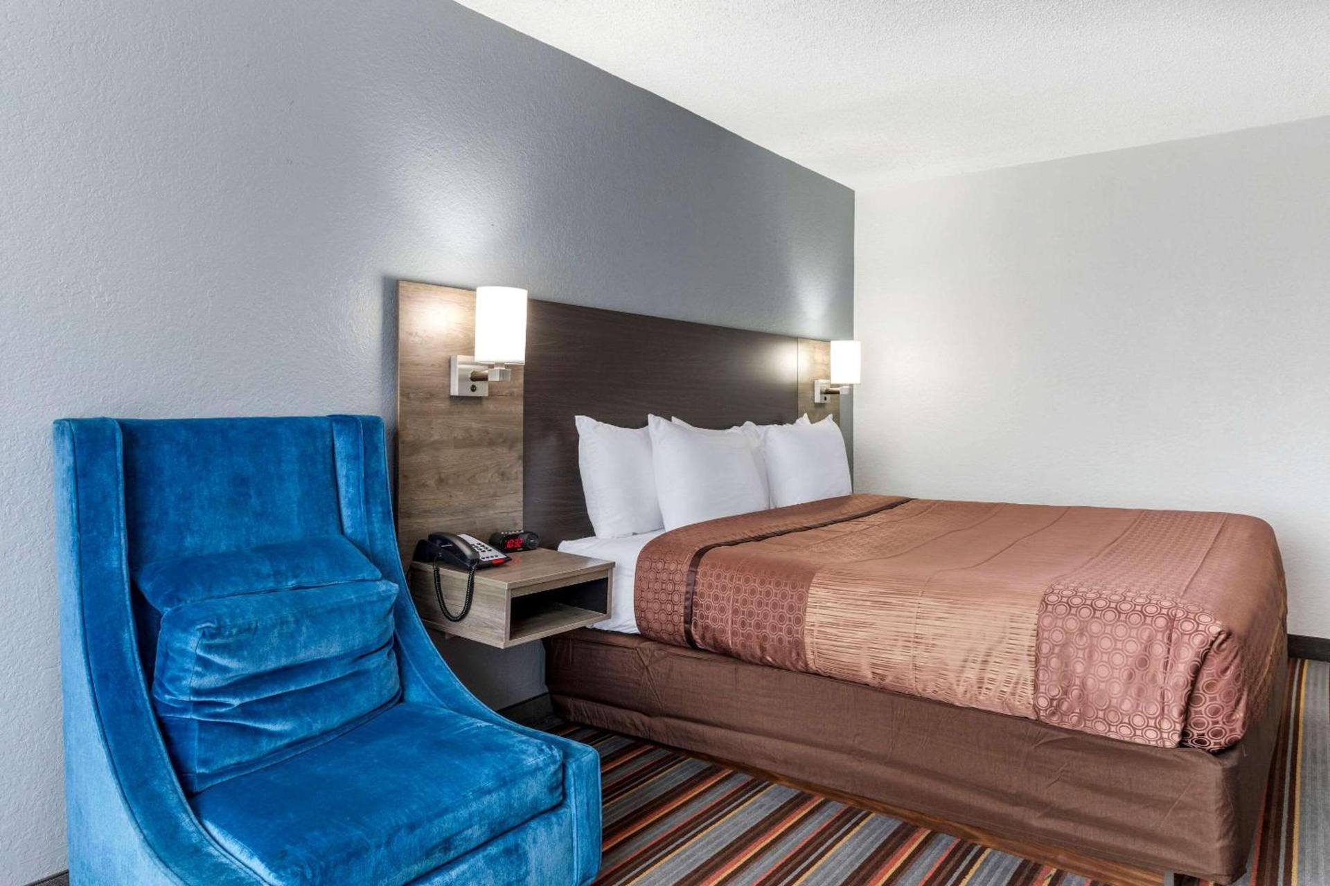 Quality Inn & Suites Sulphur Springs photo 26