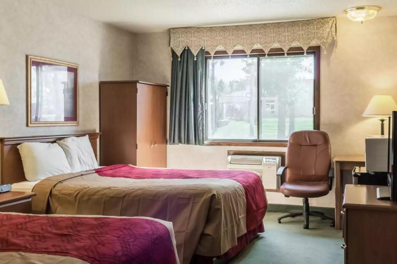 Econo Lodge Sioux Falls North photo 31