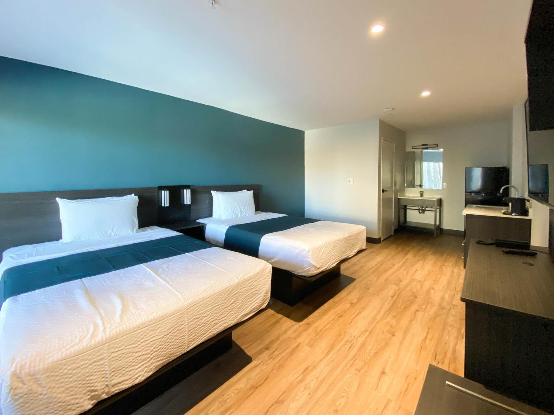 Studio 6 Suites Stockton, CA Waterfront photo 43