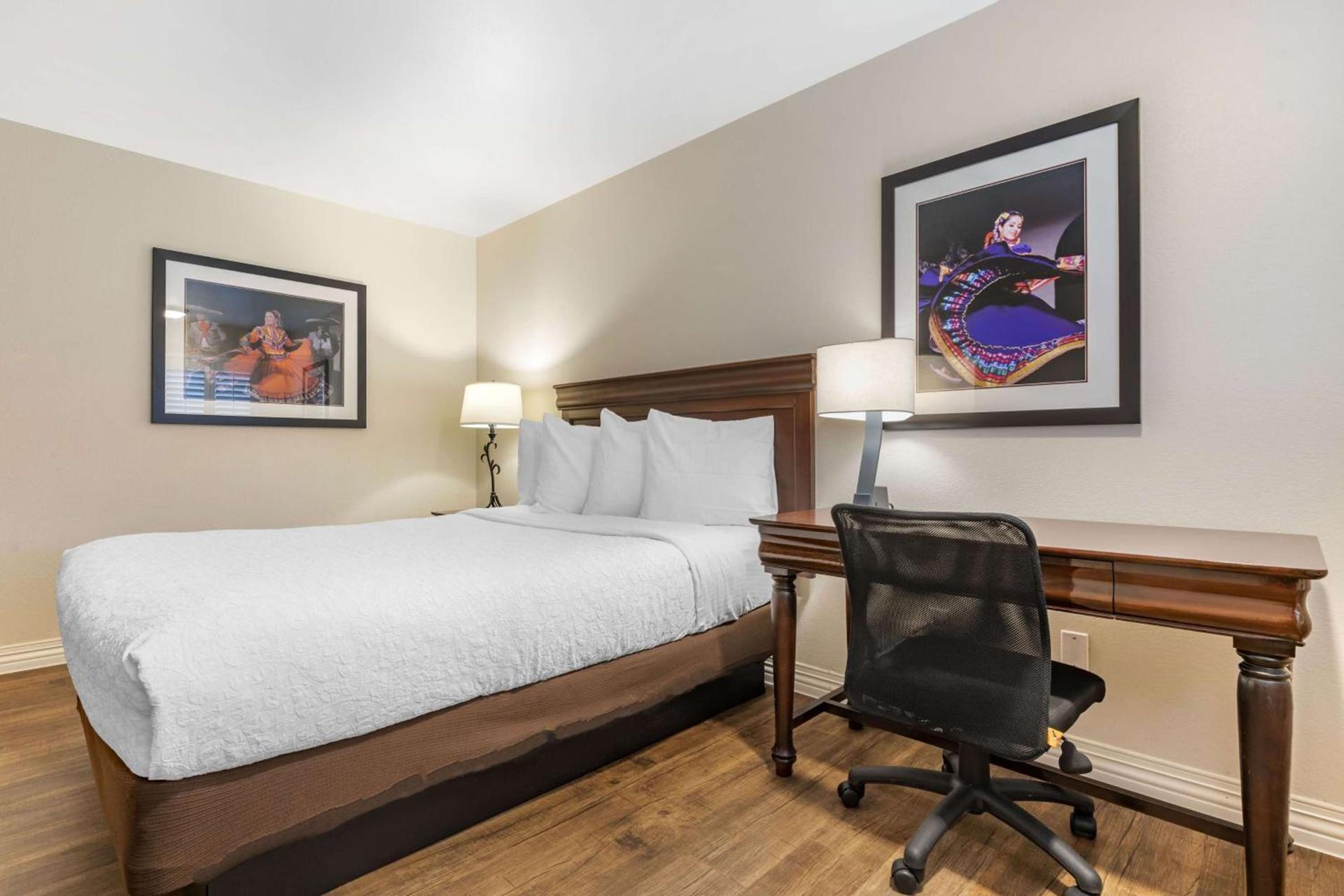 Best Western Rose Garden Inn photo 39