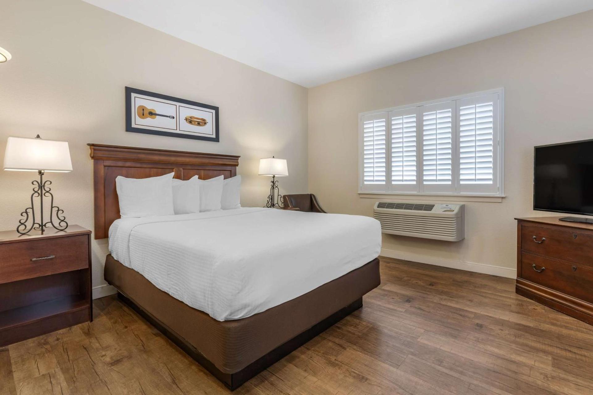 Best Western Rose Garden Inn photo 10