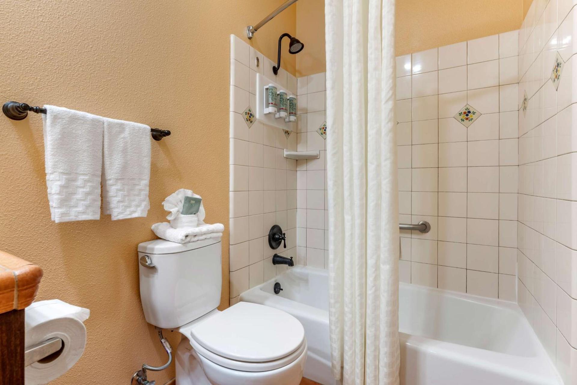 Best Western Rose Garden Inn photo 45