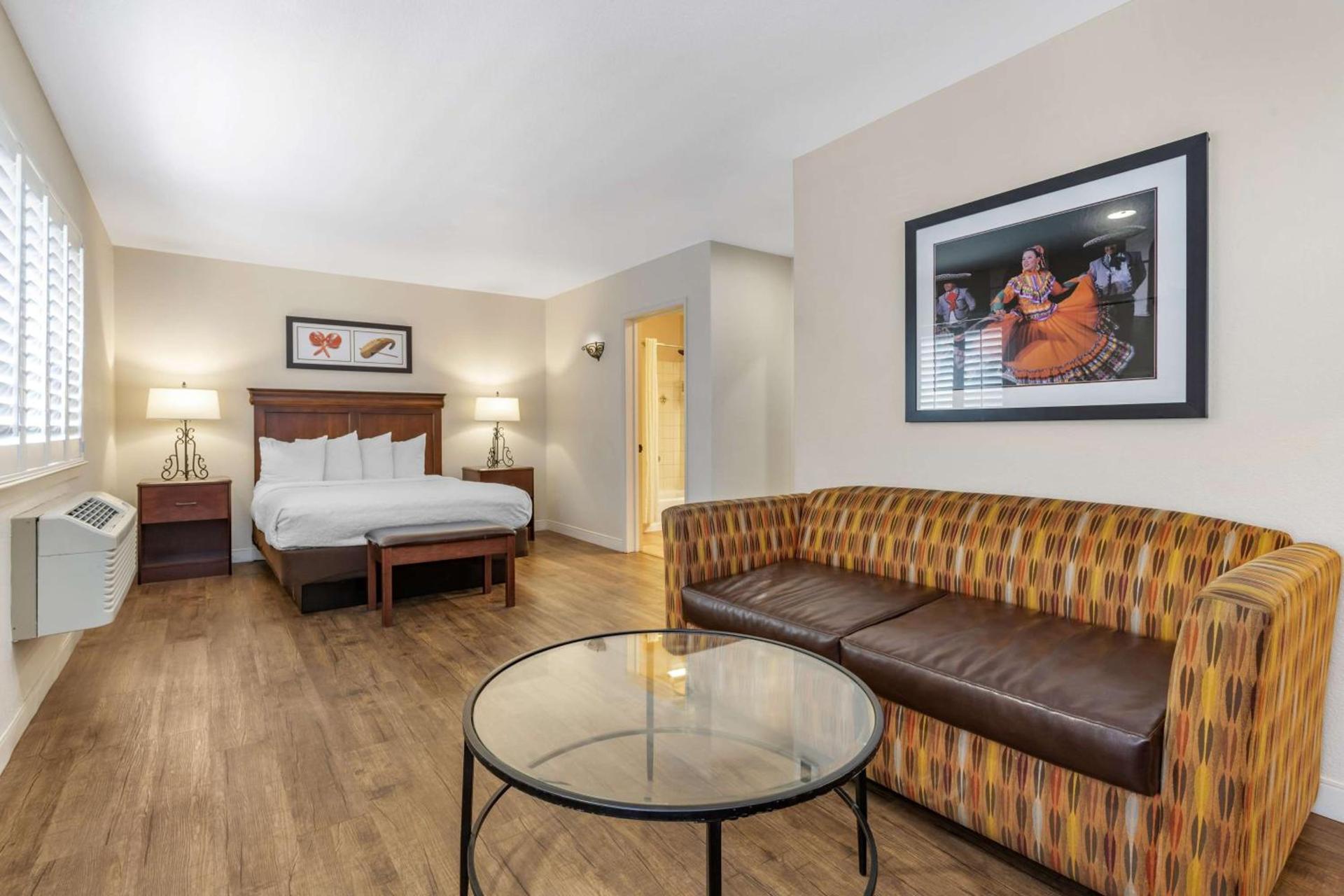 Best Western Rose Garden Inn photo 46