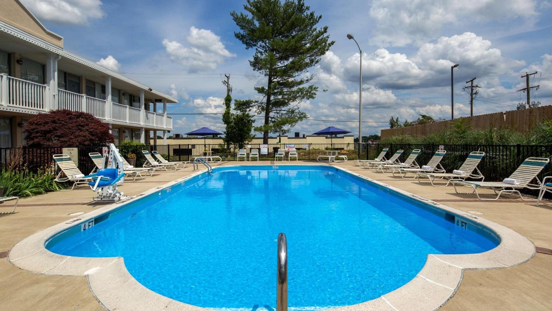 Best Western Fredericksburg photo 9