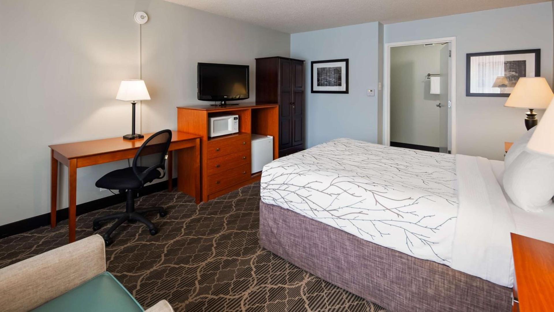 Best Western Fredericksburg photo 2