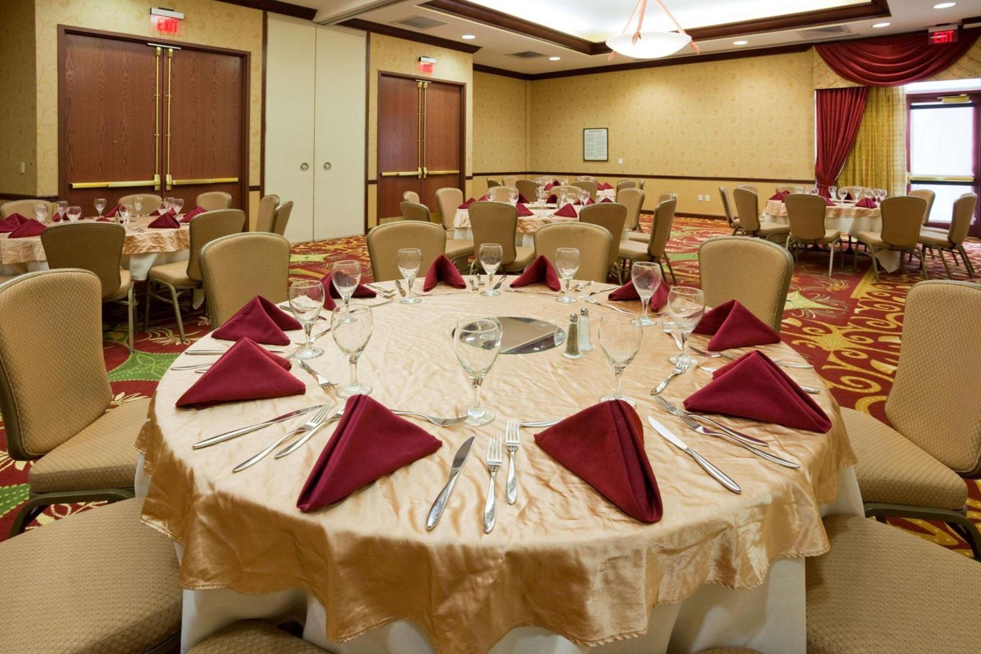 Sonesta Milwaukee West Wauwatosa photo 20