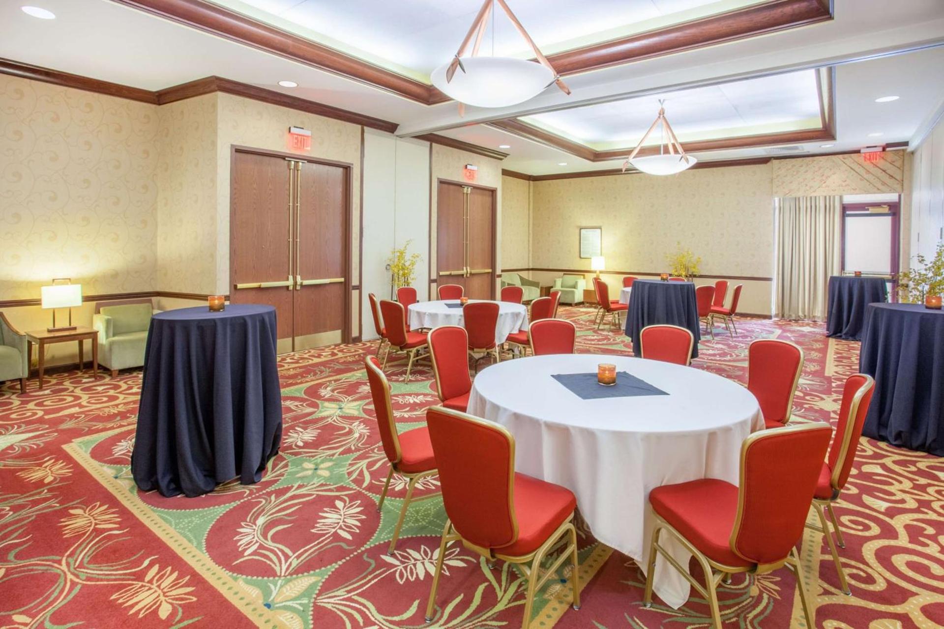 Sonesta Milwaukee West Wauwatosa photo 24