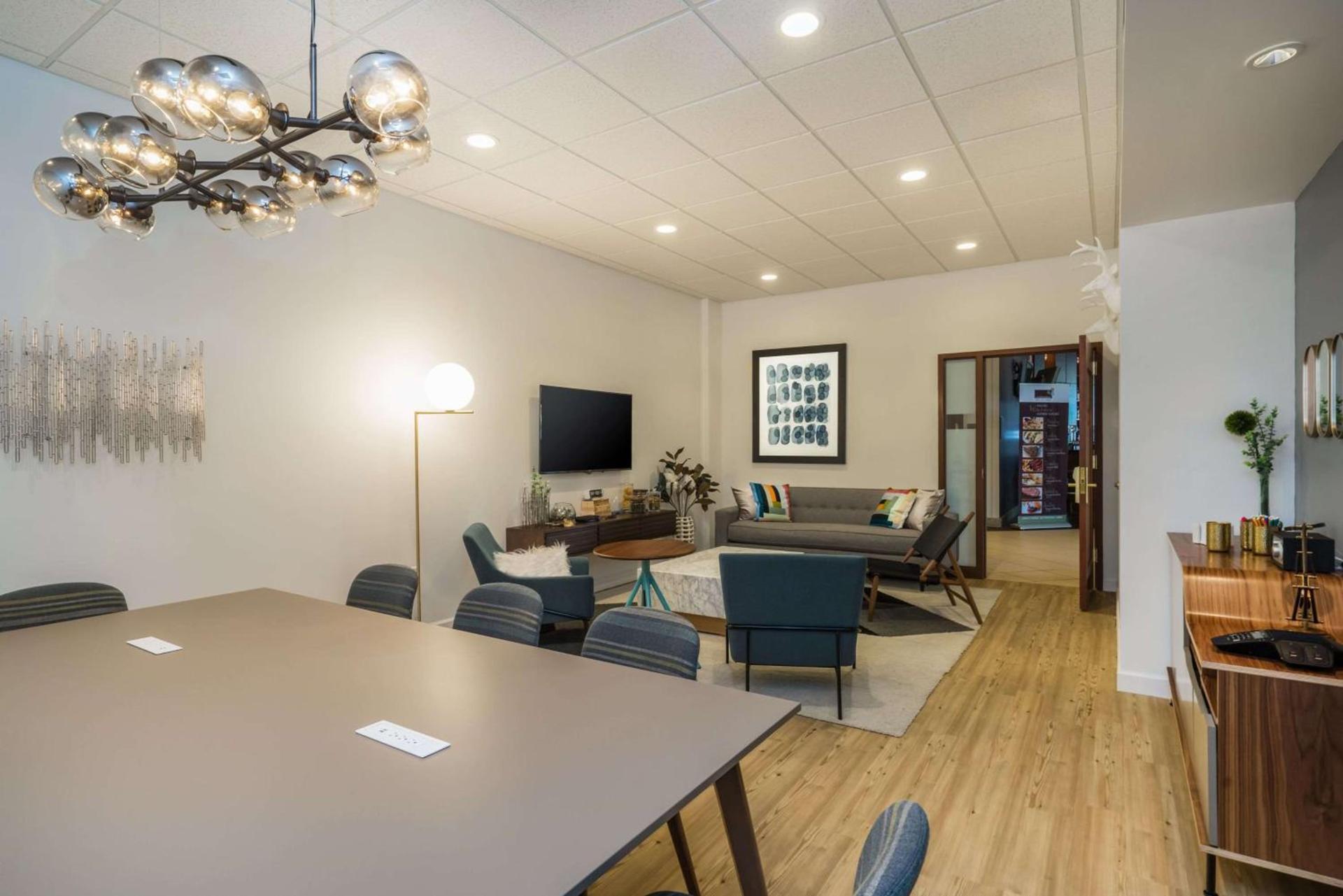 Sonesta Milwaukee West Wauwatosa photo 40