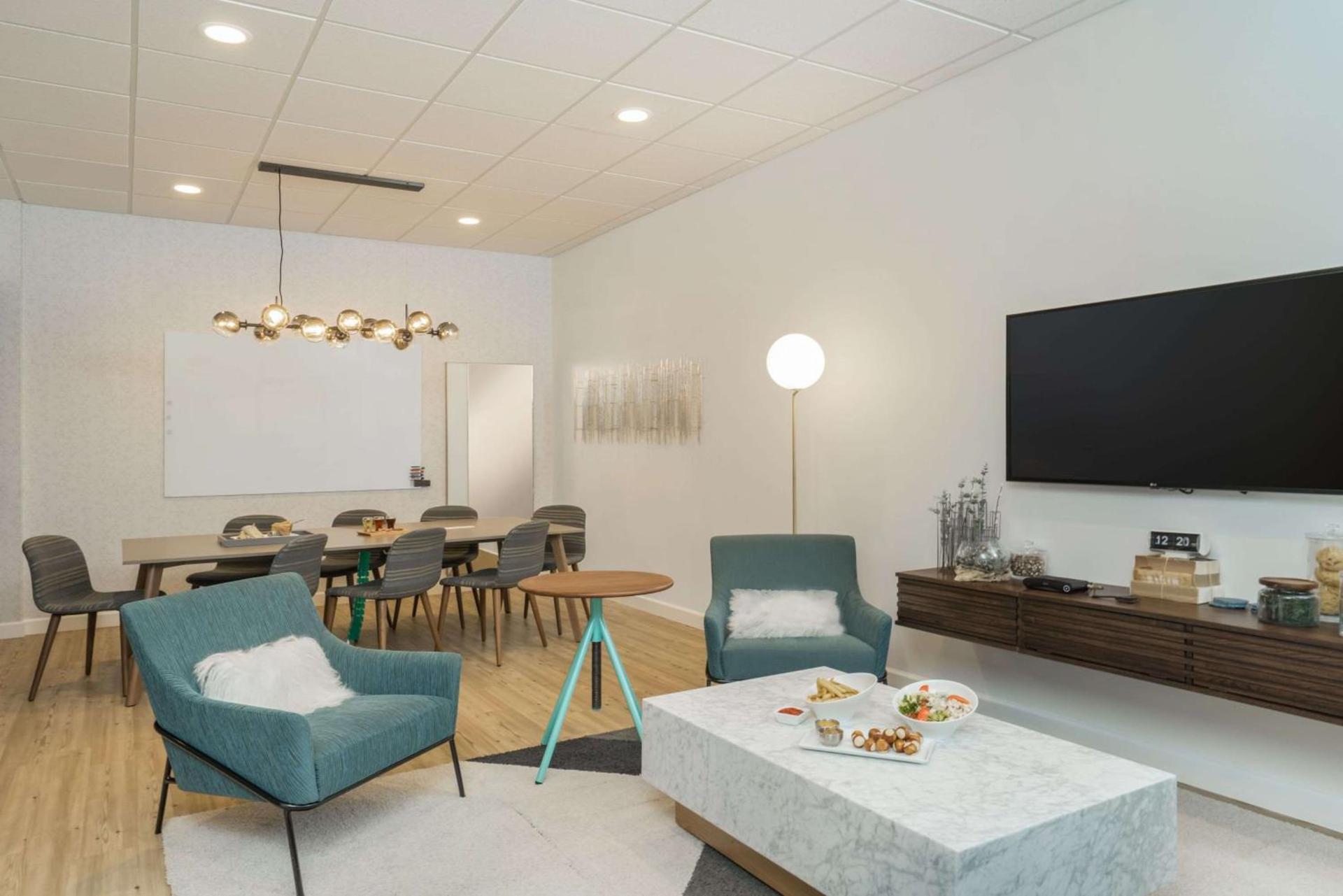 Sonesta Milwaukee West Wauwatosa photo 43