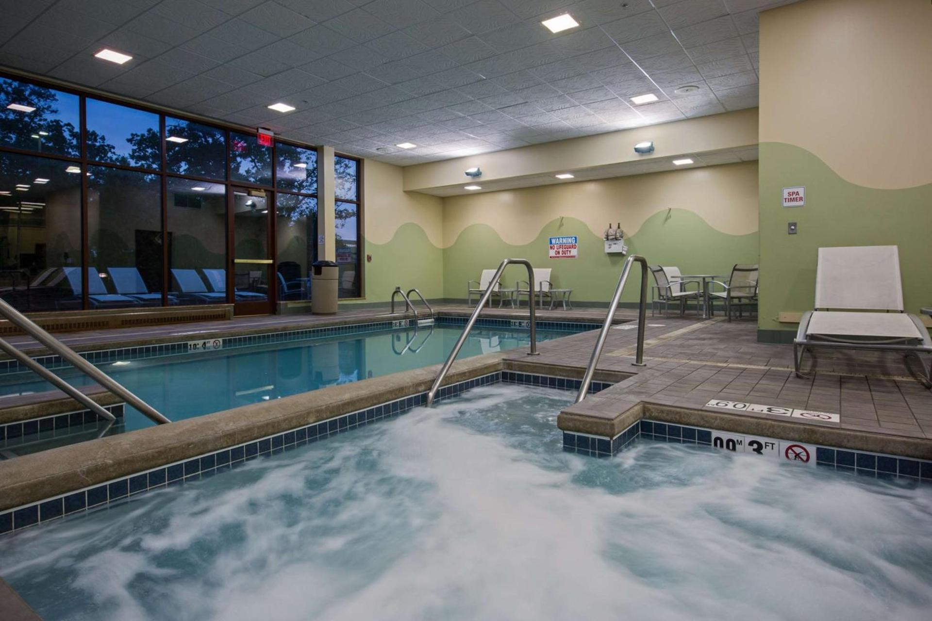 Sonesta Milwaukee West Wauwatosa photo 53