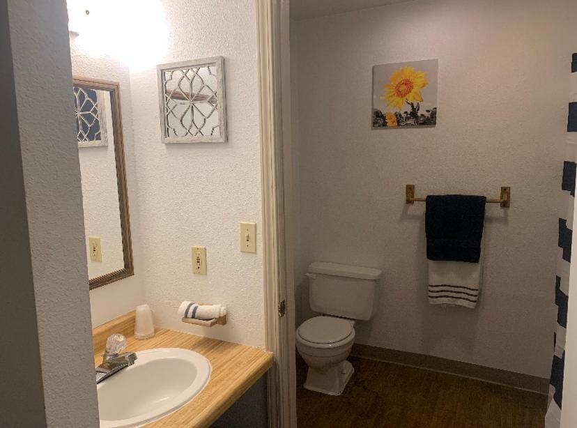 Brownsville Motel photo 4