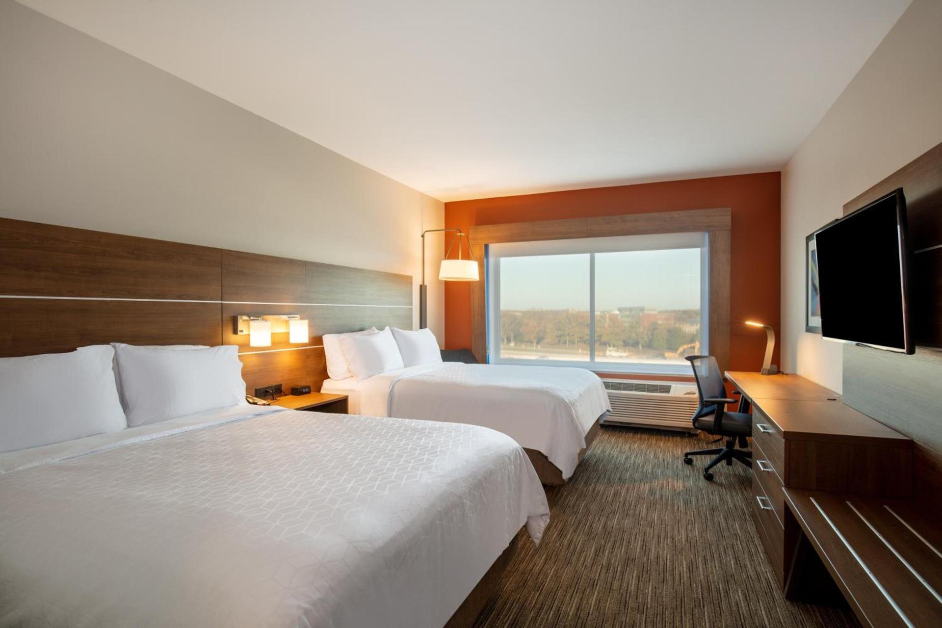 Holiday Inn Express & Suites - Beloit by IHG photo 20