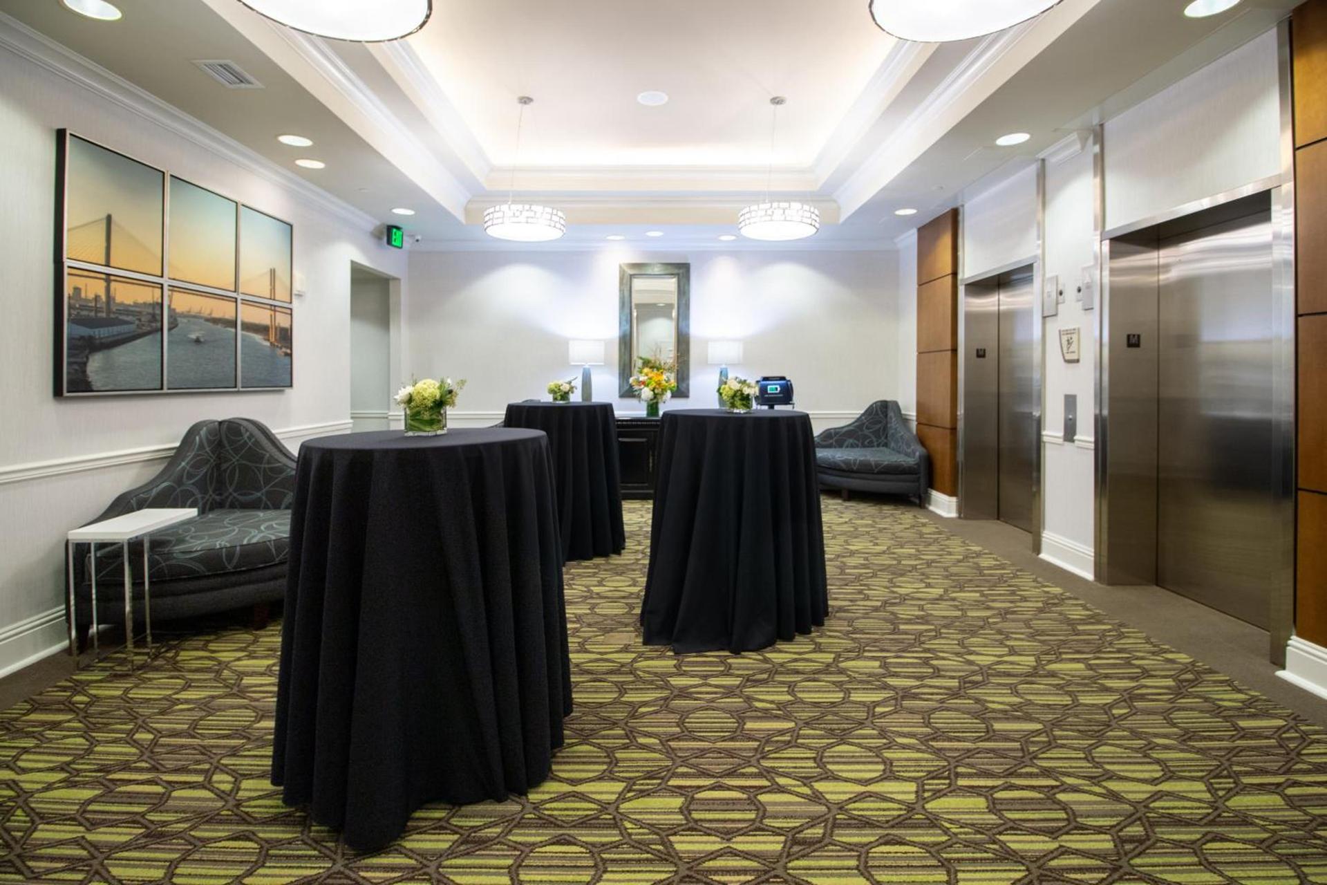Holiday Inn Express Savannah - Historic District photo 31
