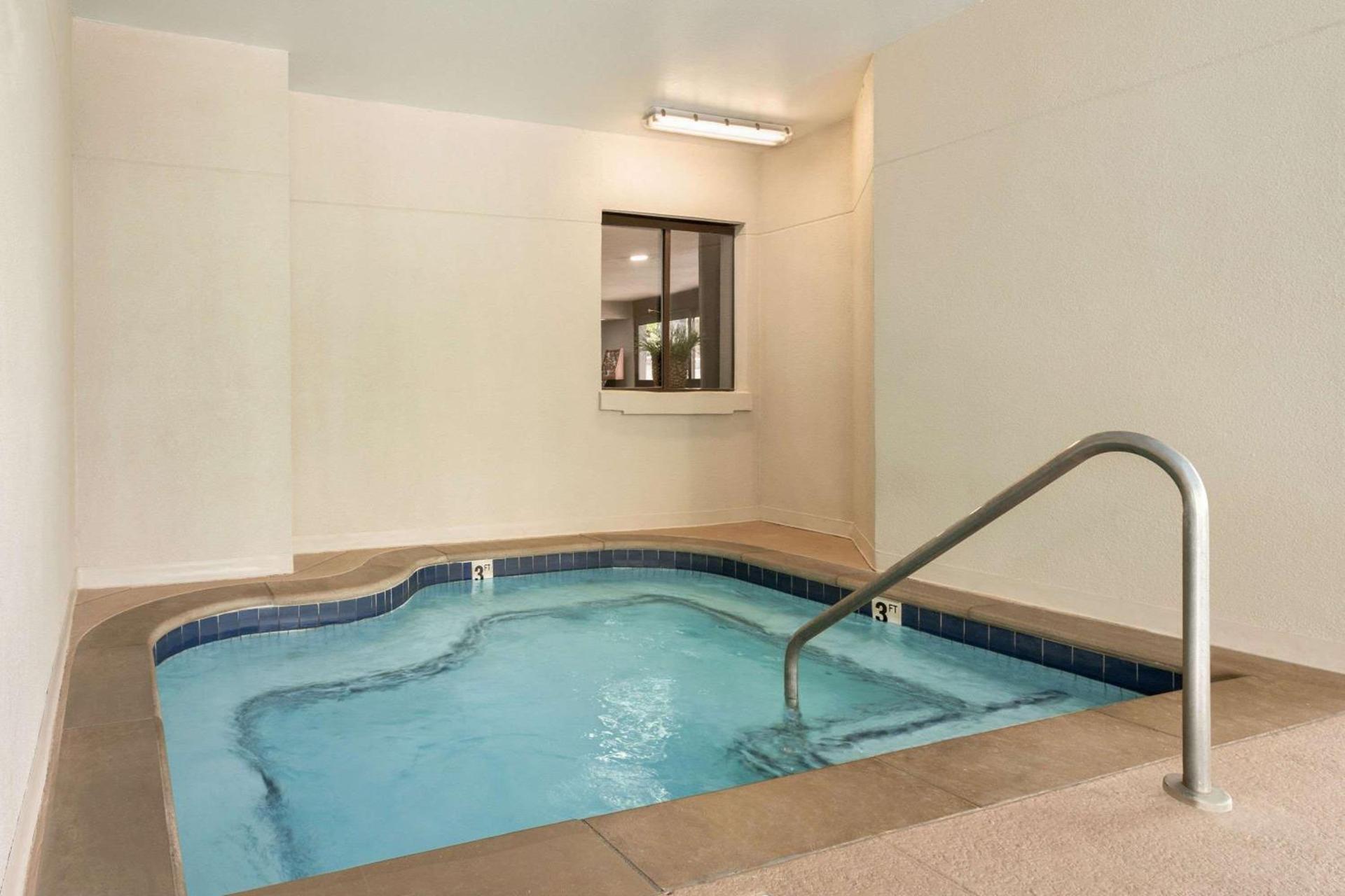 Luxe Hotel Nashville Airport photo 12