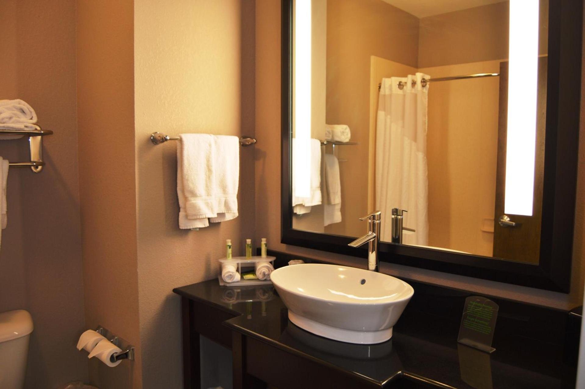 Holiday Inn Express El Reno by IHG photo 7
