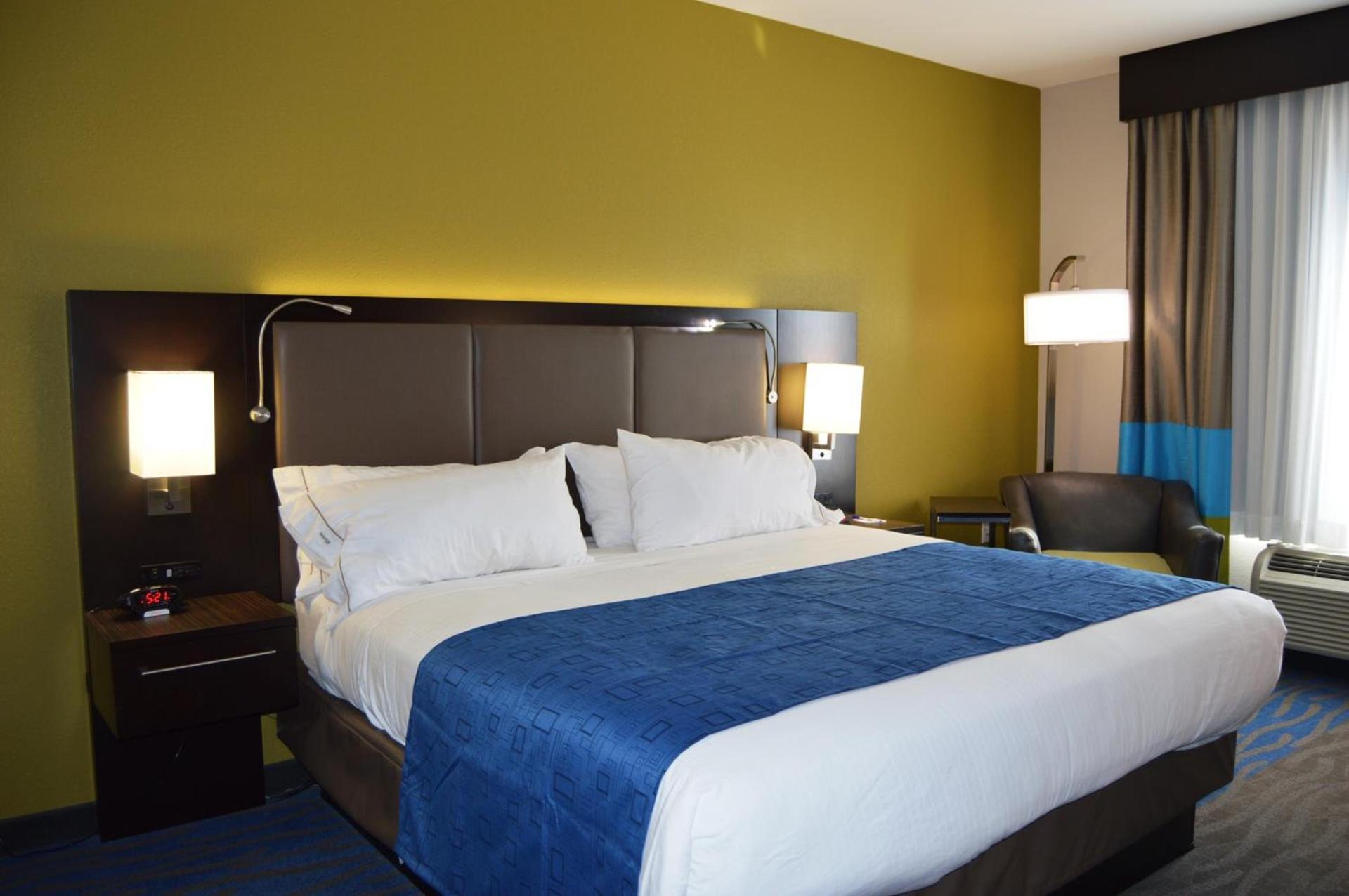 Holiday Inn Express El Reno by IHG photo 3