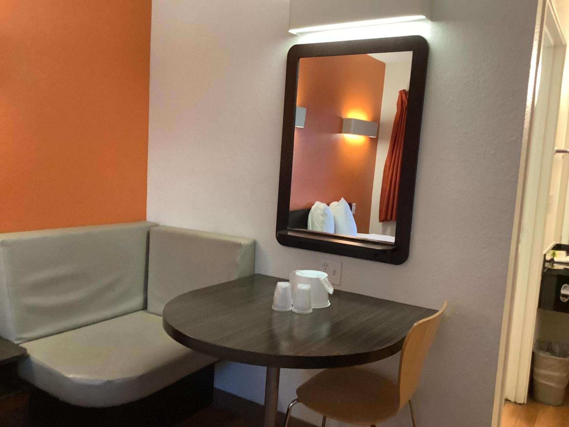 Carlsbad Village Inn photo 14