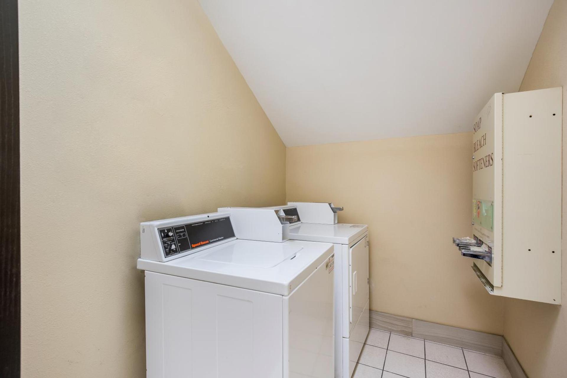Quality Inn & Suites Caseyville - St Louis photo 8
